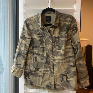 Forever 21 Camo Button Down Jacket - Size M